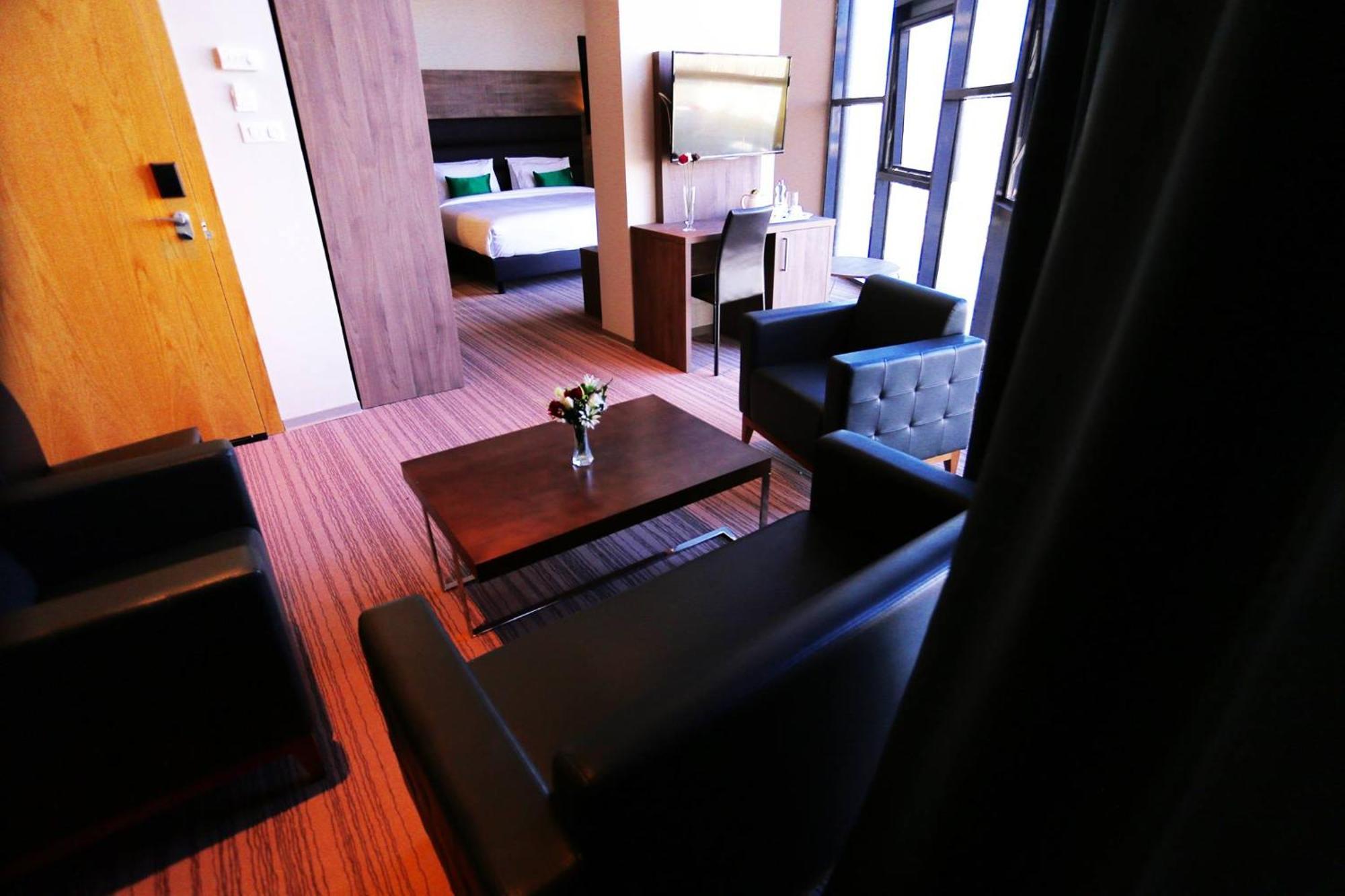 Le Zenith Hotel Oran Exterior foto